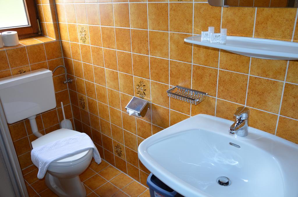 Gasthof "Zur Gemuetlichkeit" Bschlabs Buitenkant foto